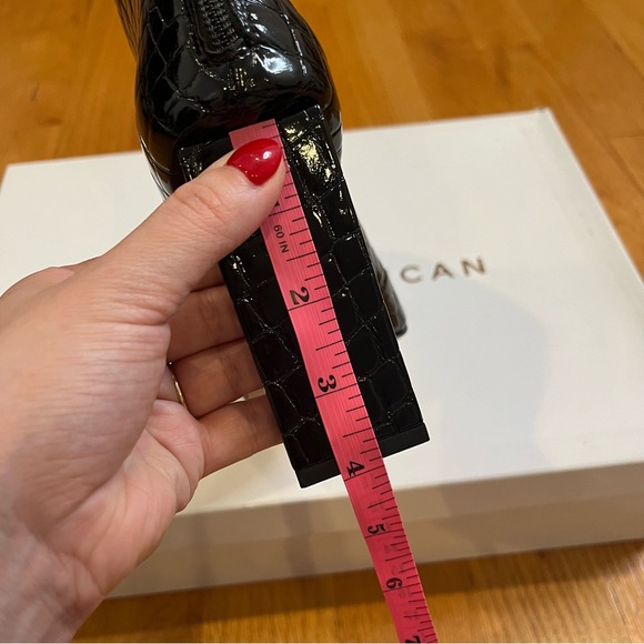 Good American Women’s Crocodile Patent Leather Ankle Booties Black GA244C-X Sz 7 - Picture 13 of 13